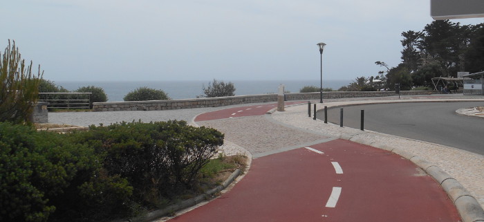 Even the sidewalk is cut by the stone pavers 